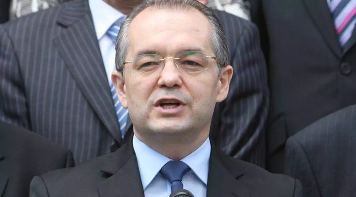 Emil Boc: ”În 2012, pensiile vor creşte în raport cu inflaţia şi salariul mediu brut”