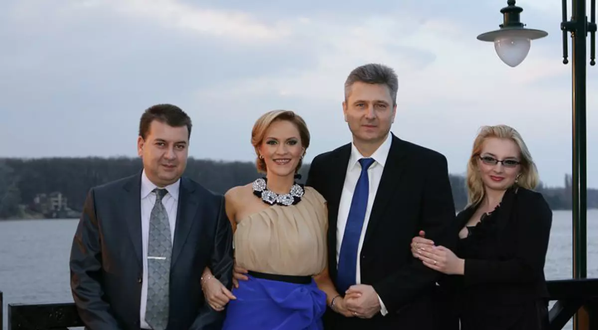 Gabi Vrânceanu Firea şi soţul său, naşi de cununie