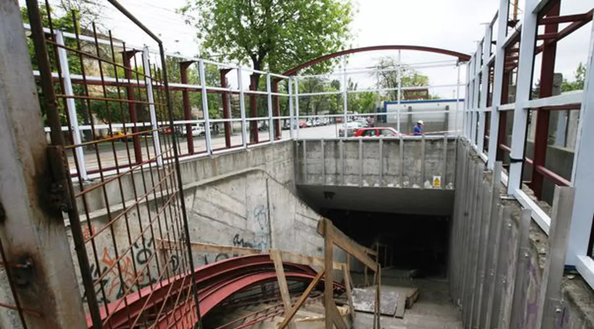 Staţiile de metrou Pajura şi Parc Bazilescu, aproape gata
