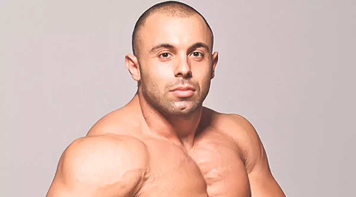 A murit «Arnold de România» Victimă a deshidratării?