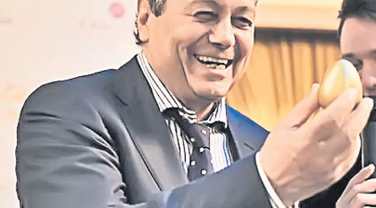 Giovani Becali a sărit la gâtul lui Mircea Lucescu: “Nu e în toate facultăţile mintale”