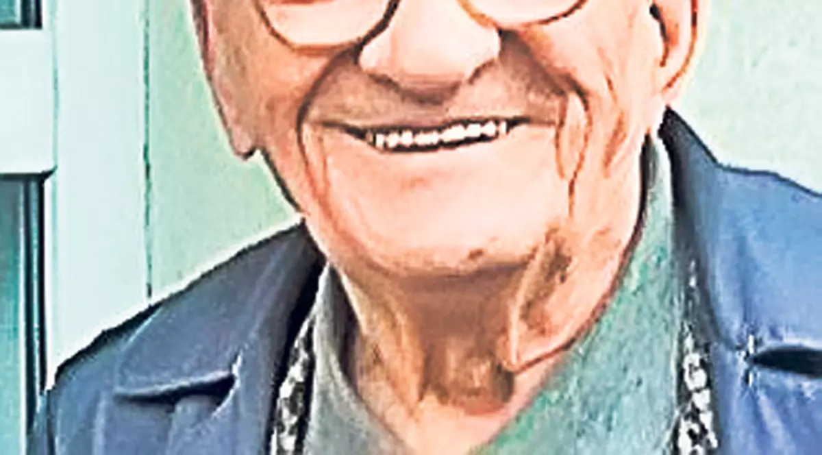 Ion Costea, fosta glorie a giuleştenilor, la împlinirea a 88 de ani de la înfinţarea clubului vișiniu: «Te iubesc, Rapid!»