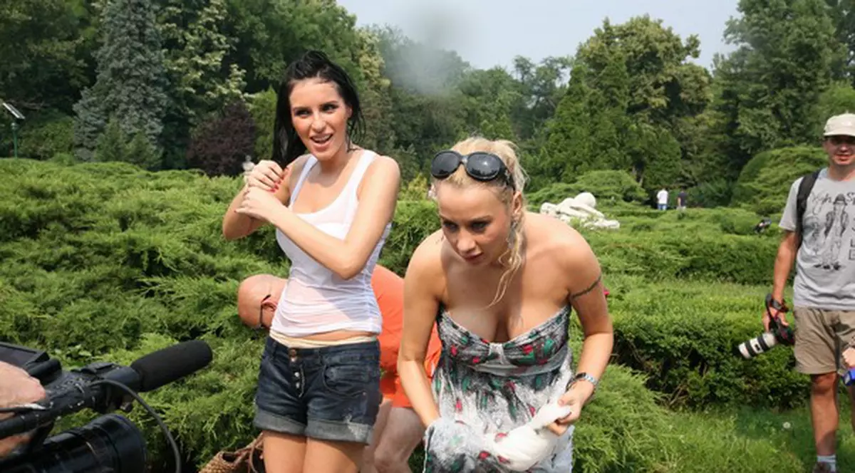 Foto | Pamela de România despre Sara de la ProFm: "Niciun bărbat nu m-a făcut să mă simt atât de udă"