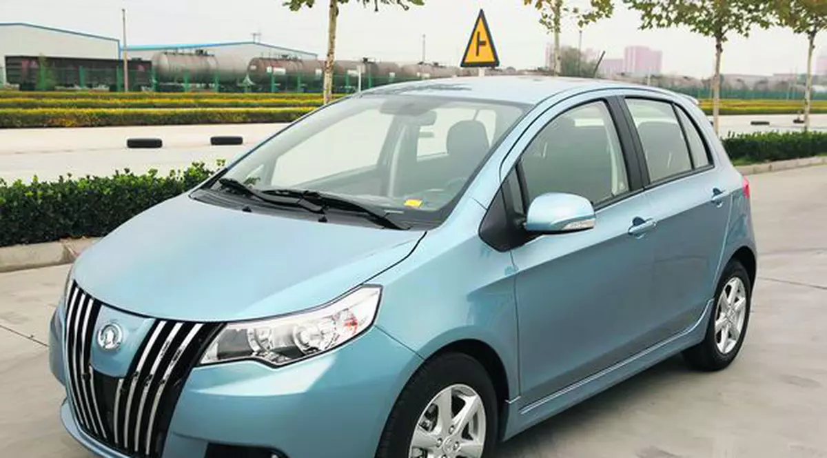 Bulgarii se pregătesc să lanseze o maşină mai ieftină decât automobilul fabricat la Mioveni