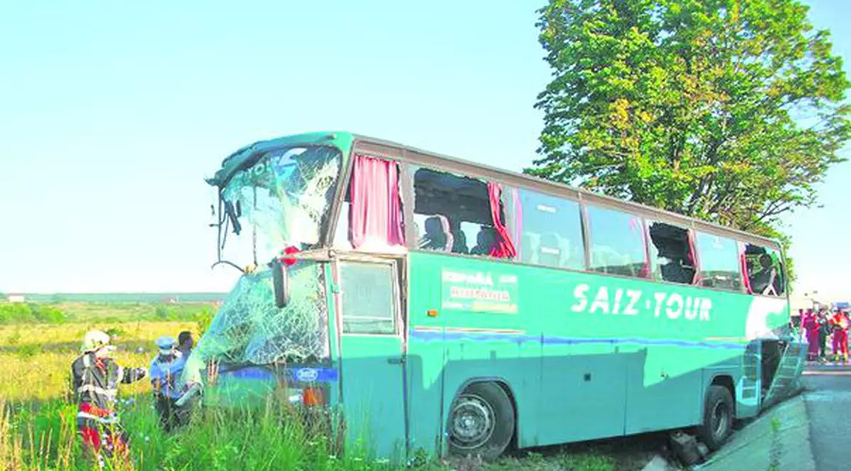 Ajunge cu atâtea tragedii pe şosele! Şoferi, nu mai conduceţi obosiţi!