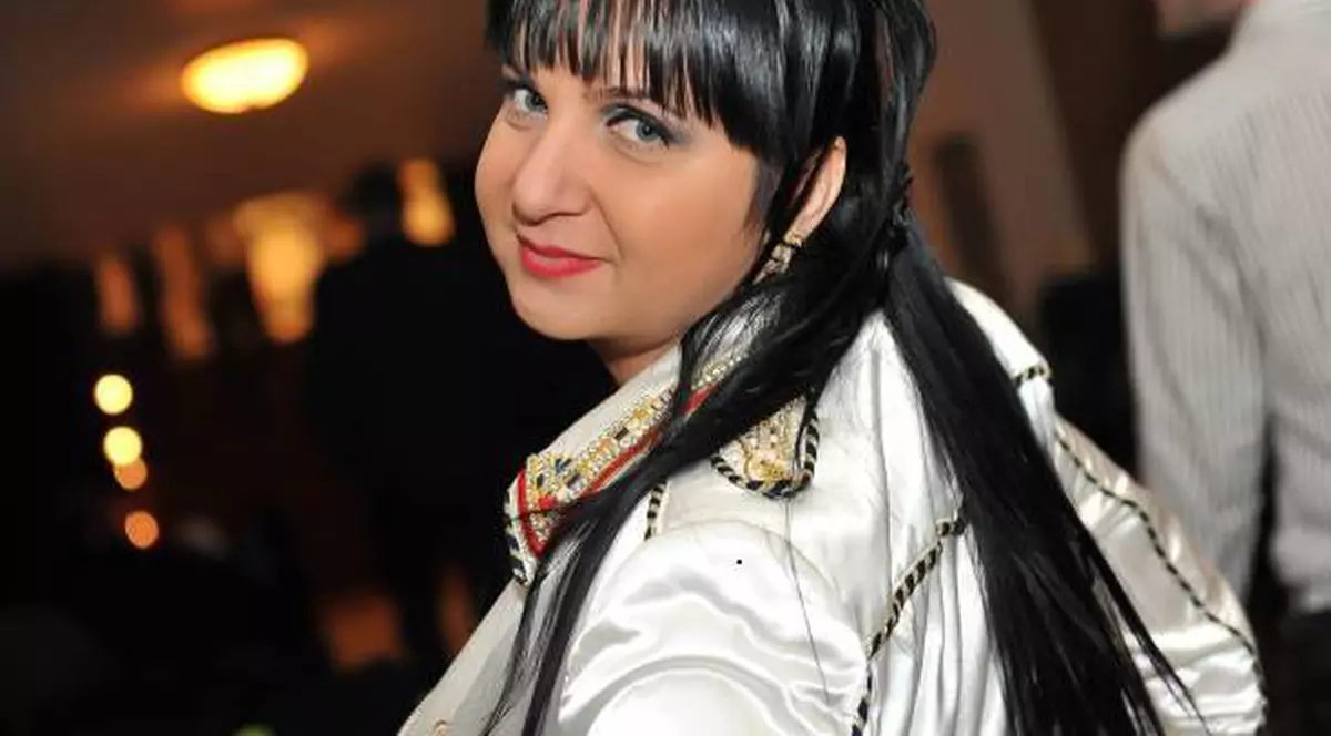 Carmen Şerban: "Bărbaţii înşeală pentru că este prea mare oferta"