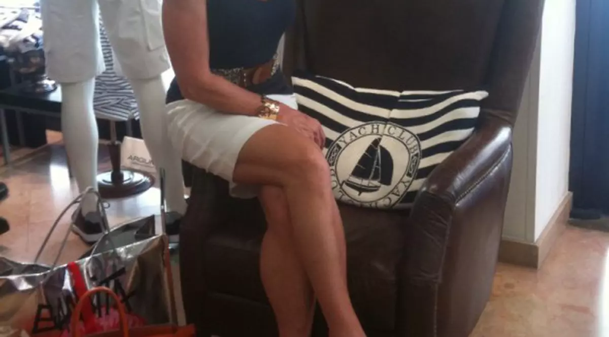 Foto | Nadia, la shopping în Monte Carlo