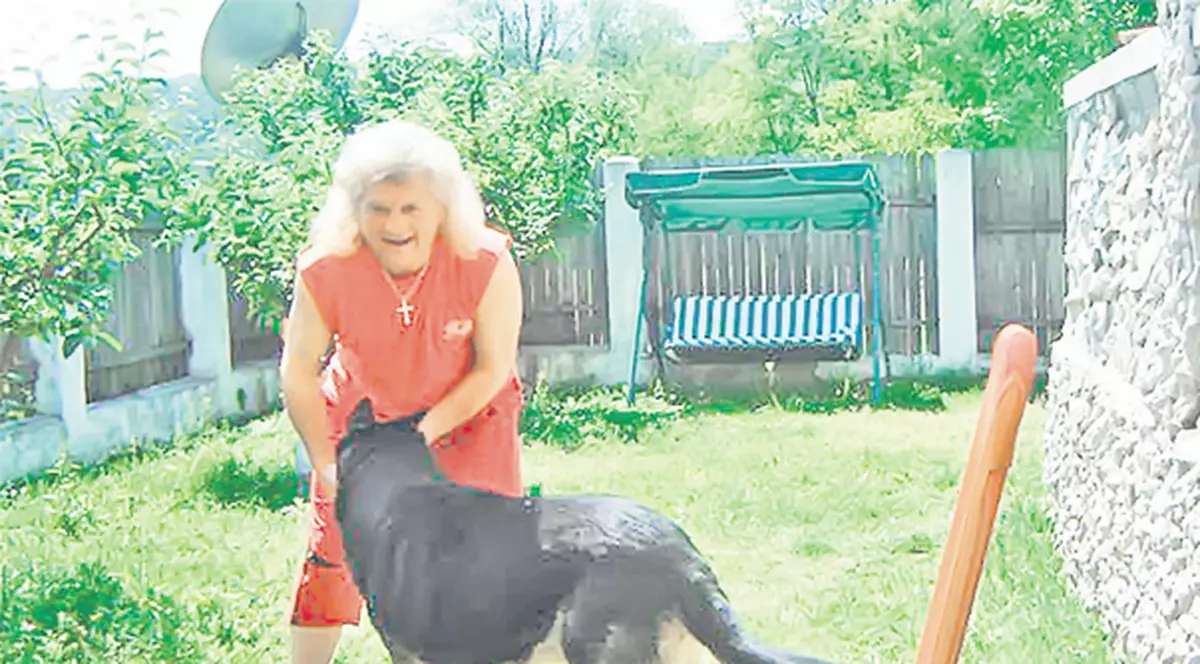 Rocker-ul Magdin s-a retras la ţară