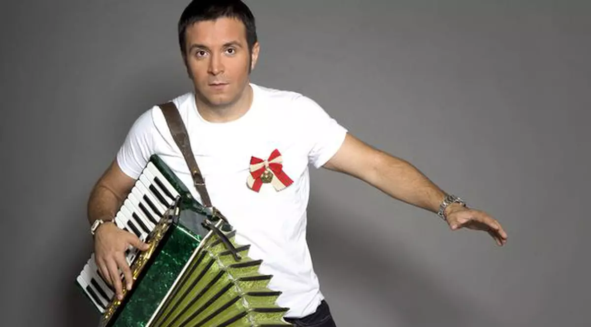 Scandal! Daniel Buzdugan: "Sunteți o chitroasă, plecată cu steaua" / Mărioara Zăvoranu: "Ești un mitocan"