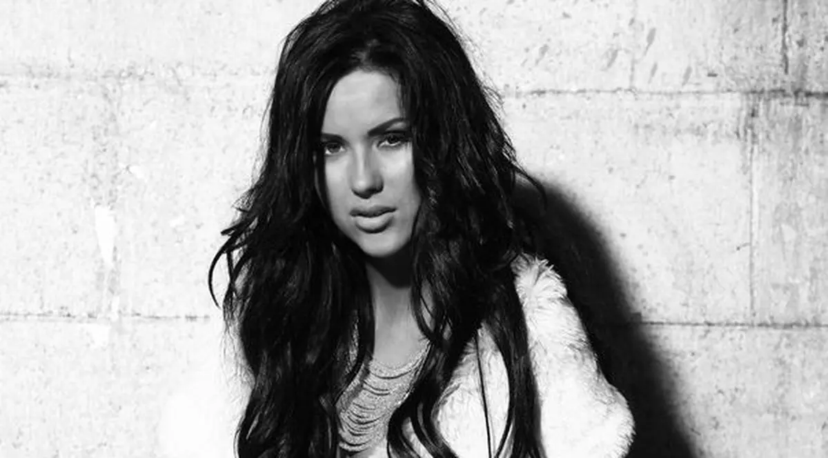 Daniela Crudu, bunică la doar 22 de ani