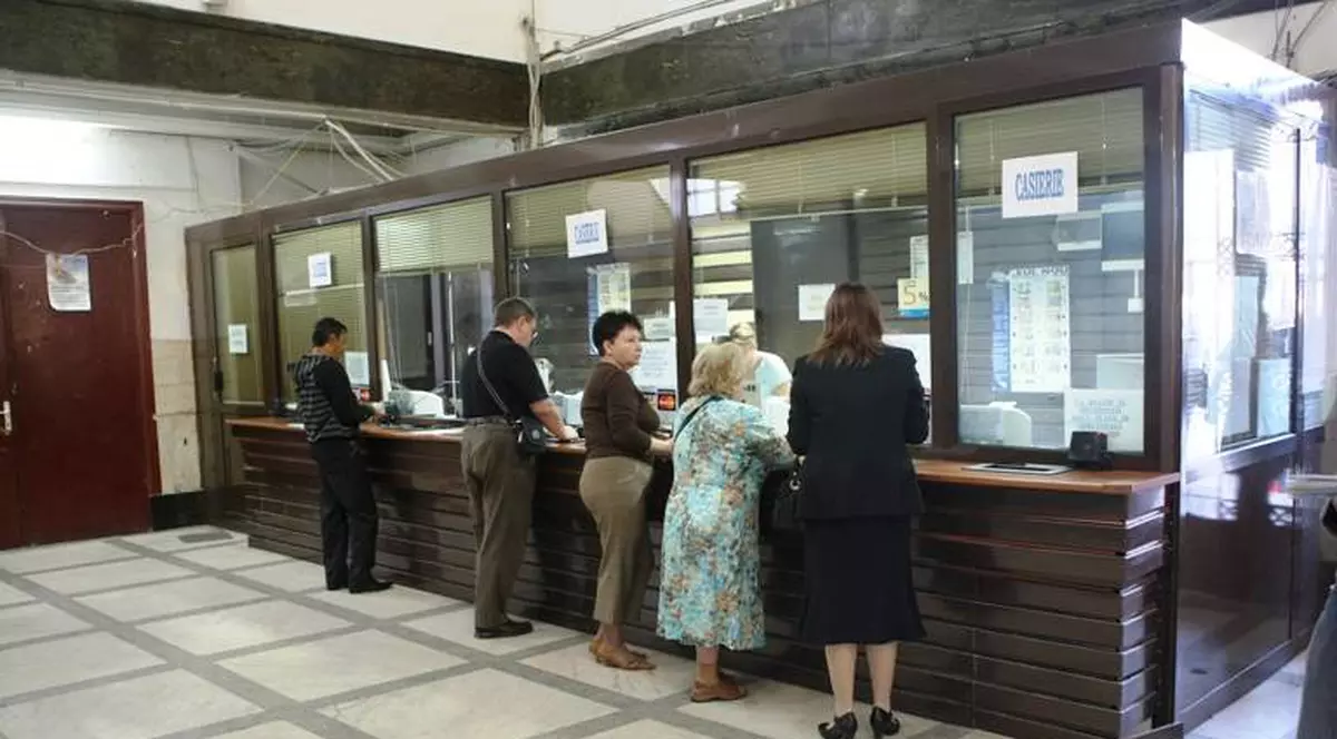 Angajații Fiscului ”bagă” ore suplimentare