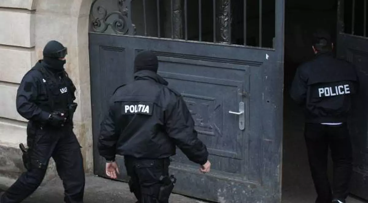 Navă sârbească confiscată și rețea de contrabandă cu produse petroliere anihilată de DIICOT