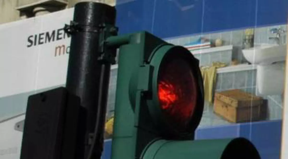 Semafoare defecte, zeci de mii de șoferi blocați în trafic! Puteți să vă varsați nervii pe autorități aici!