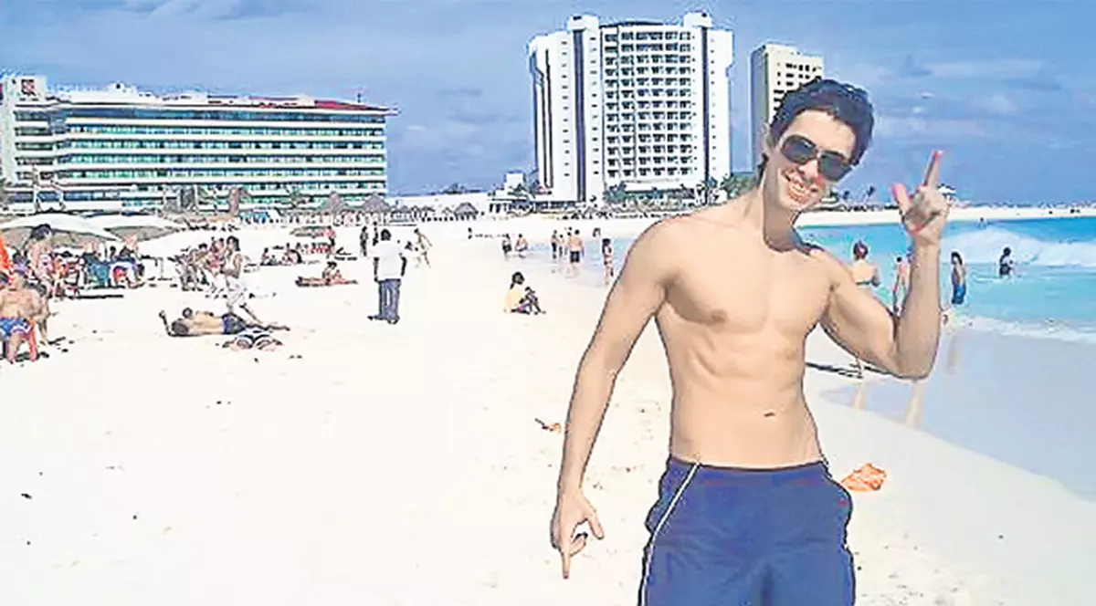 Ce bine o duc şoferii Monicăi Columbeanu! 'Banderas' stă în Mexic