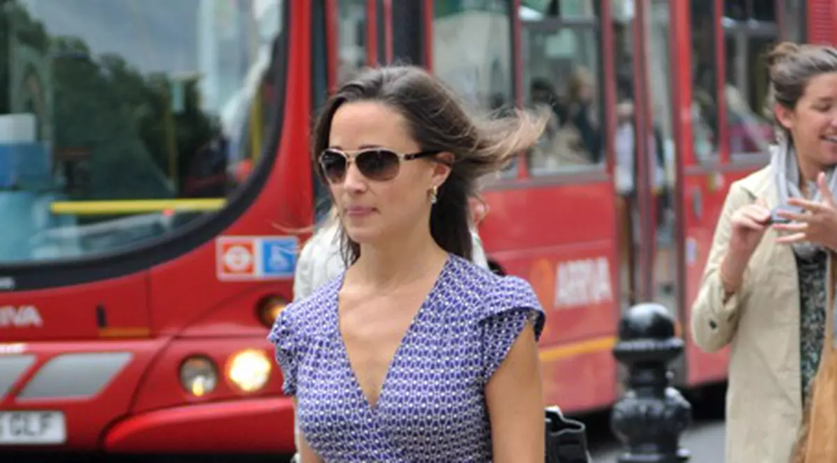 Posteriorul Pippei Middleton din nou în centrul atenţiei
