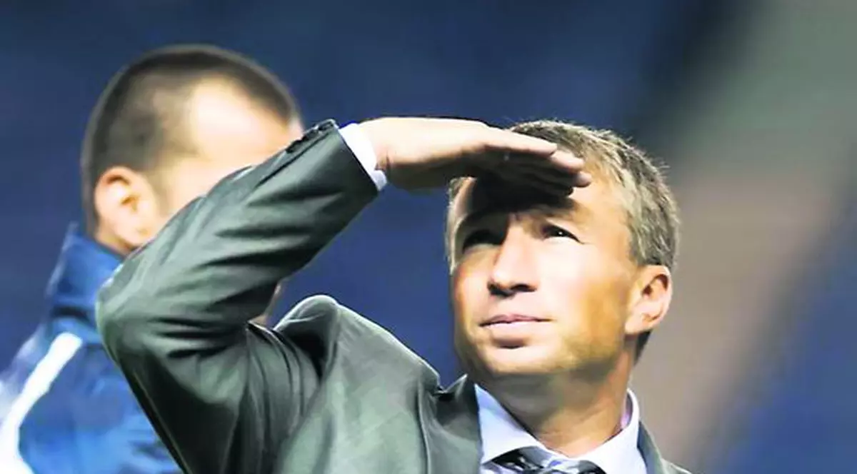 Ruşii de la Kuban Krasnodar i-au stabilit o clauză uriaşă de reziliere a contractului antrenorului român: Petrescu costă 15.000.000 €!