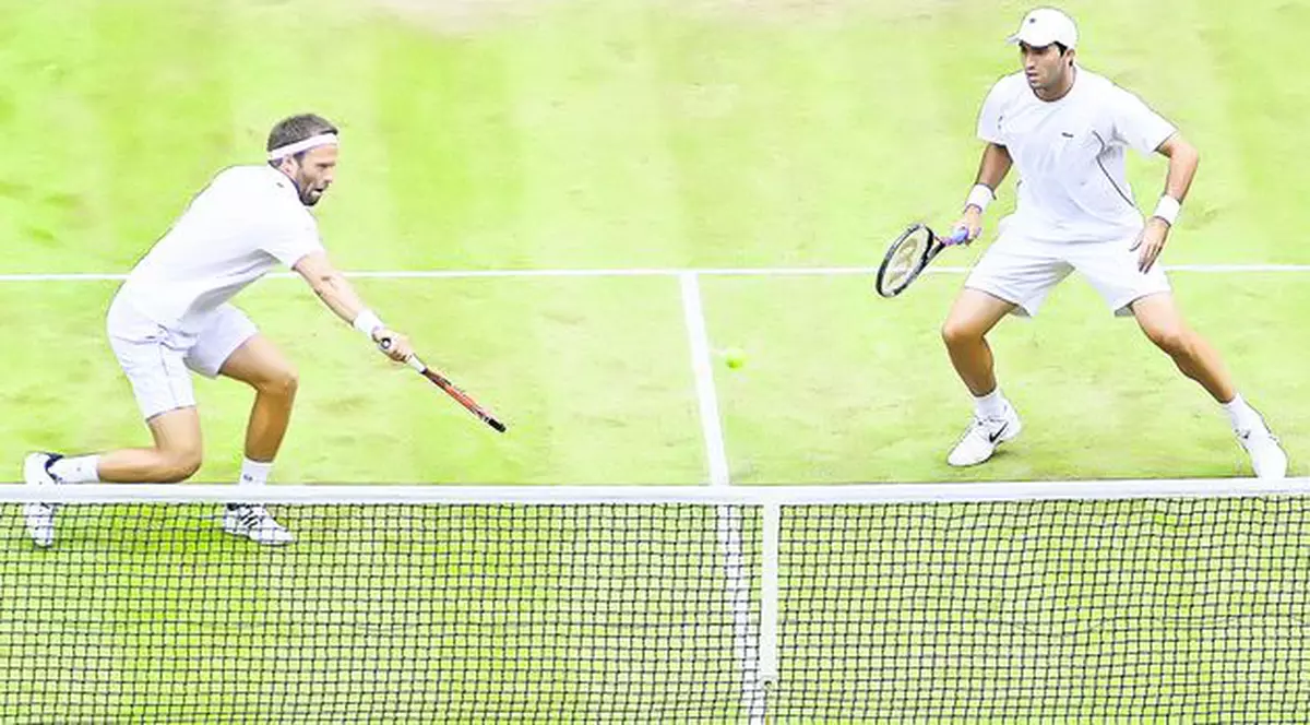 Învins sâmbătă, în finala de dublu de la Wimbledon, tenismenul Horia Tecău nu renunţă la visul de a triumfa pe iarba londoneză: «Vreau revanşa!»