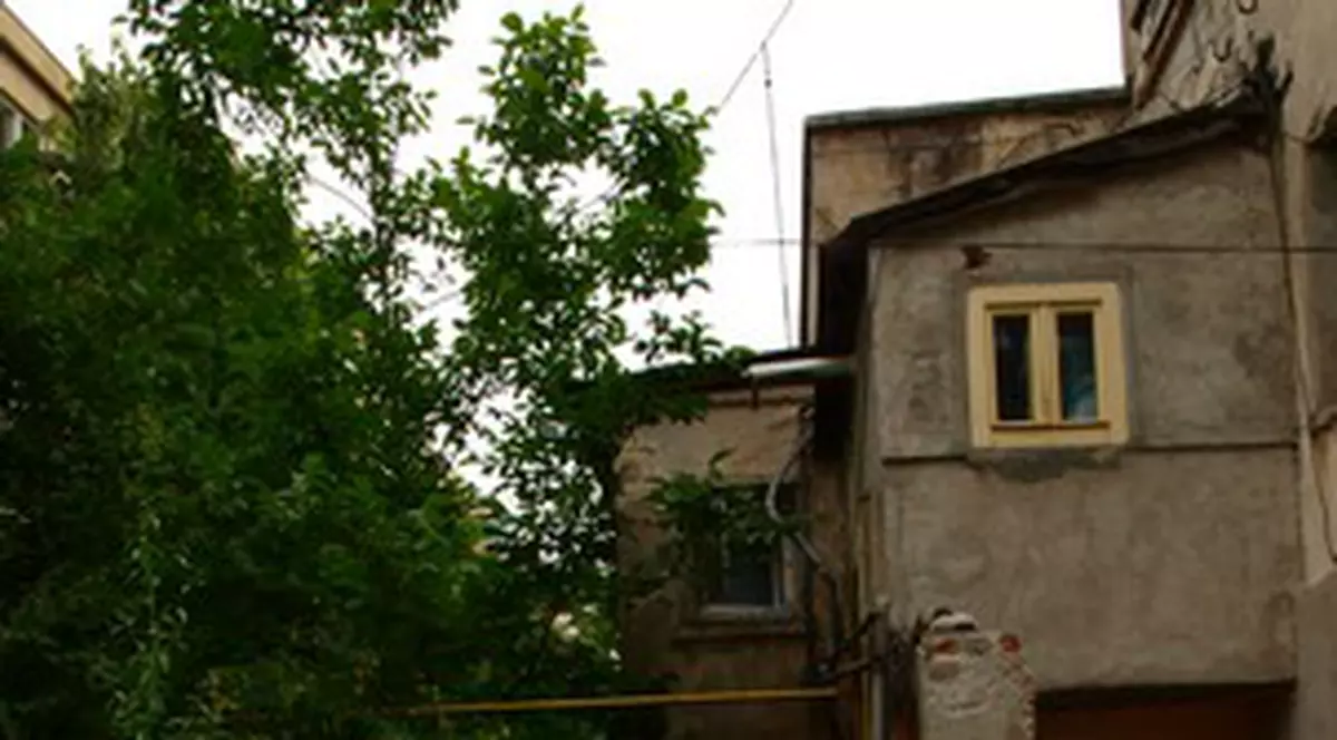 Foto | S-a sinucis după ce a încercat să îşi omoare iubita