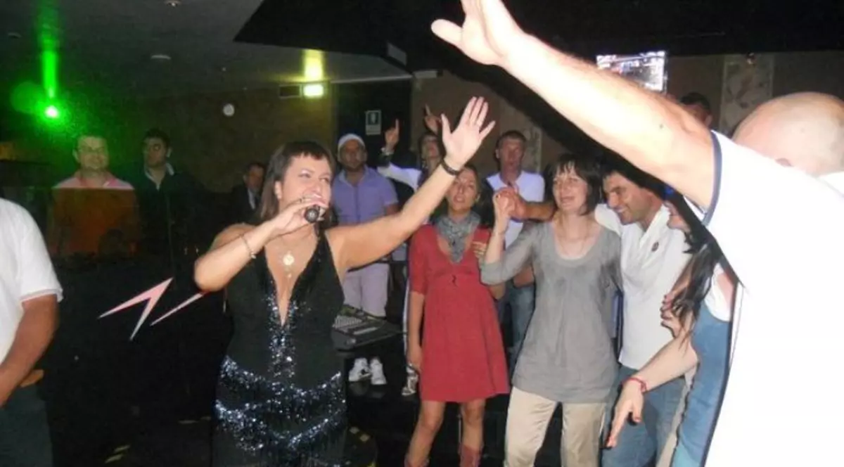 Carmen Şerban a primit 100 de kilograme de flori, în Germania