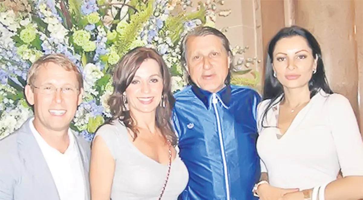 Exclusiv | Nadia şi Brigitte, răsfățate de stilişti