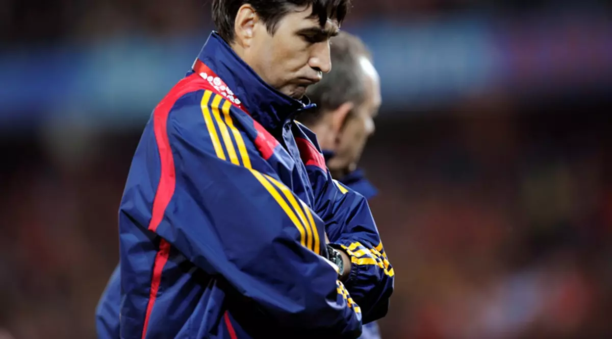 Selecţionerul Victor Piţurcă este îngrijorat 