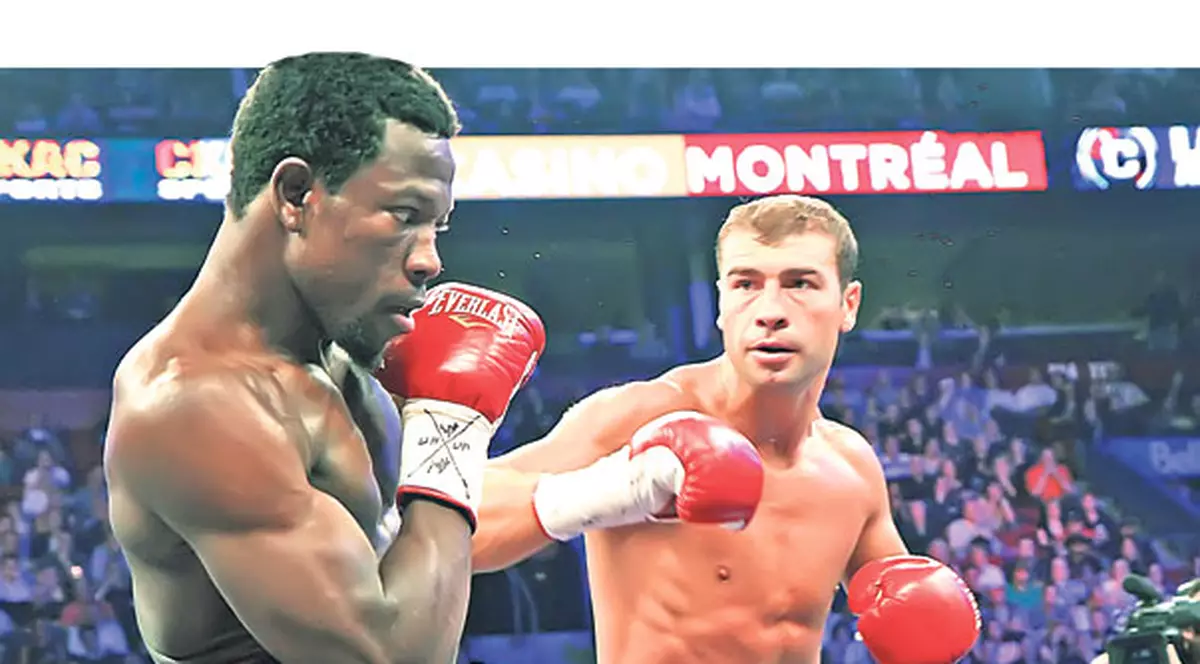 Ilie Năstase îi atrage atenţia pugilistului Lucian Bute: «Să nu te fure atmosfera!»
