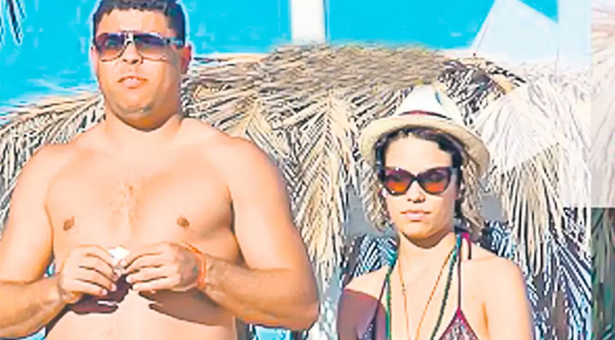 Ce burtă are Ronaldo!