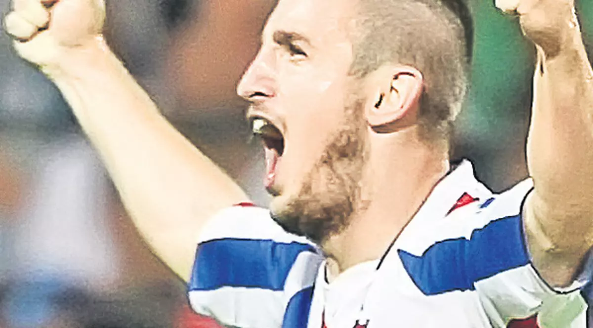 I-a bătut «Americanu’» Laurenţiu Buş