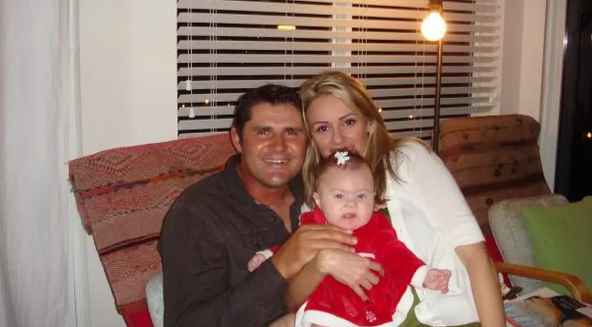 Catrinel Sandu îl sfătuiește pe fostul ei iubit, Lucian Viziru, să fie alături de soția și băiețelul său