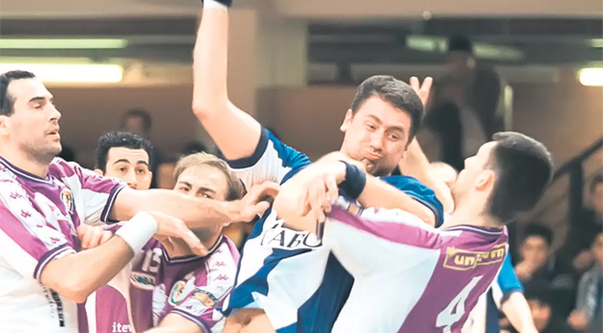 Alexandru Dedu atacă dur Federaţia Română de Handbal