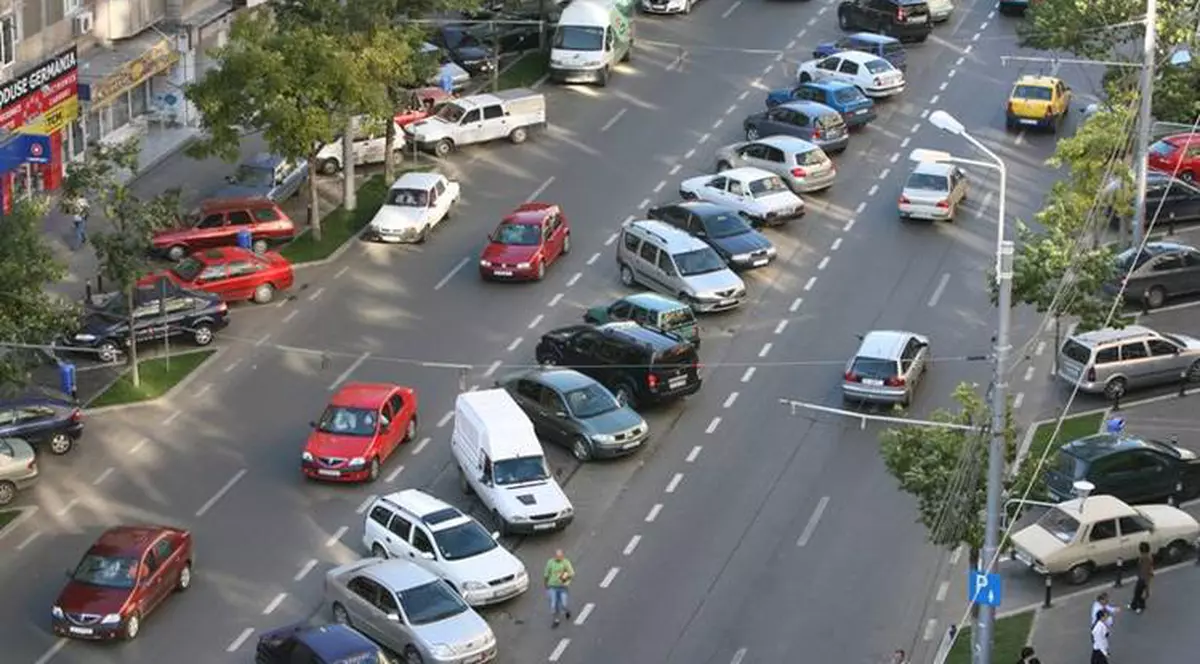 Au fost date în folosinţă 1.300  de locuri de parcare în sectorul 4