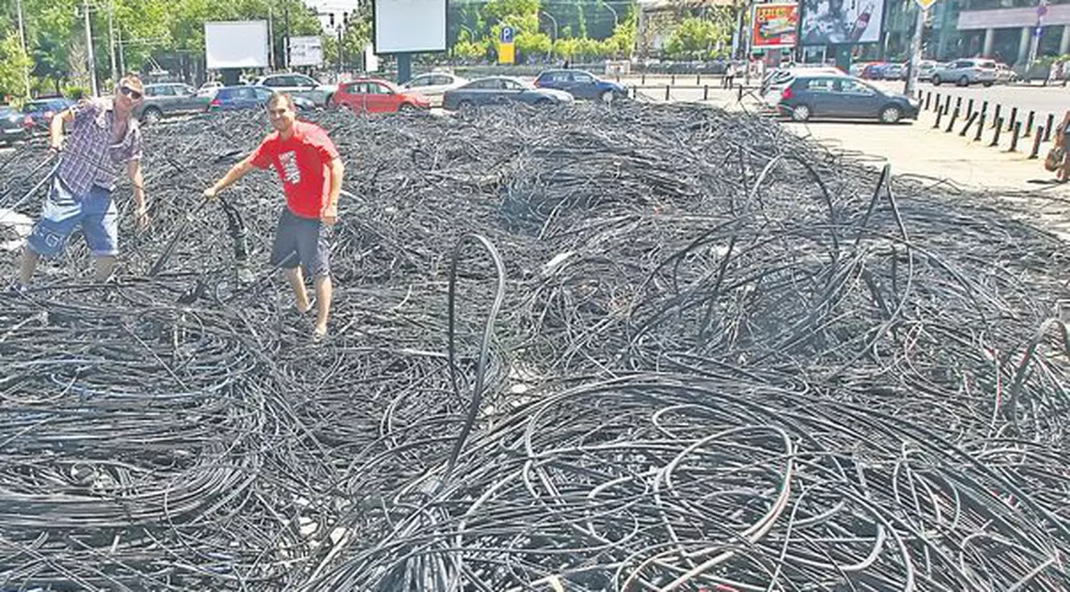 Aşa arată acum parcarea Piaţa Operei!