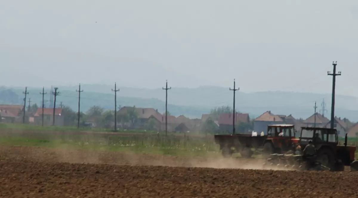 Peste 60.000 de gospodării din România nu sunt racordate la rețeaua electrică!