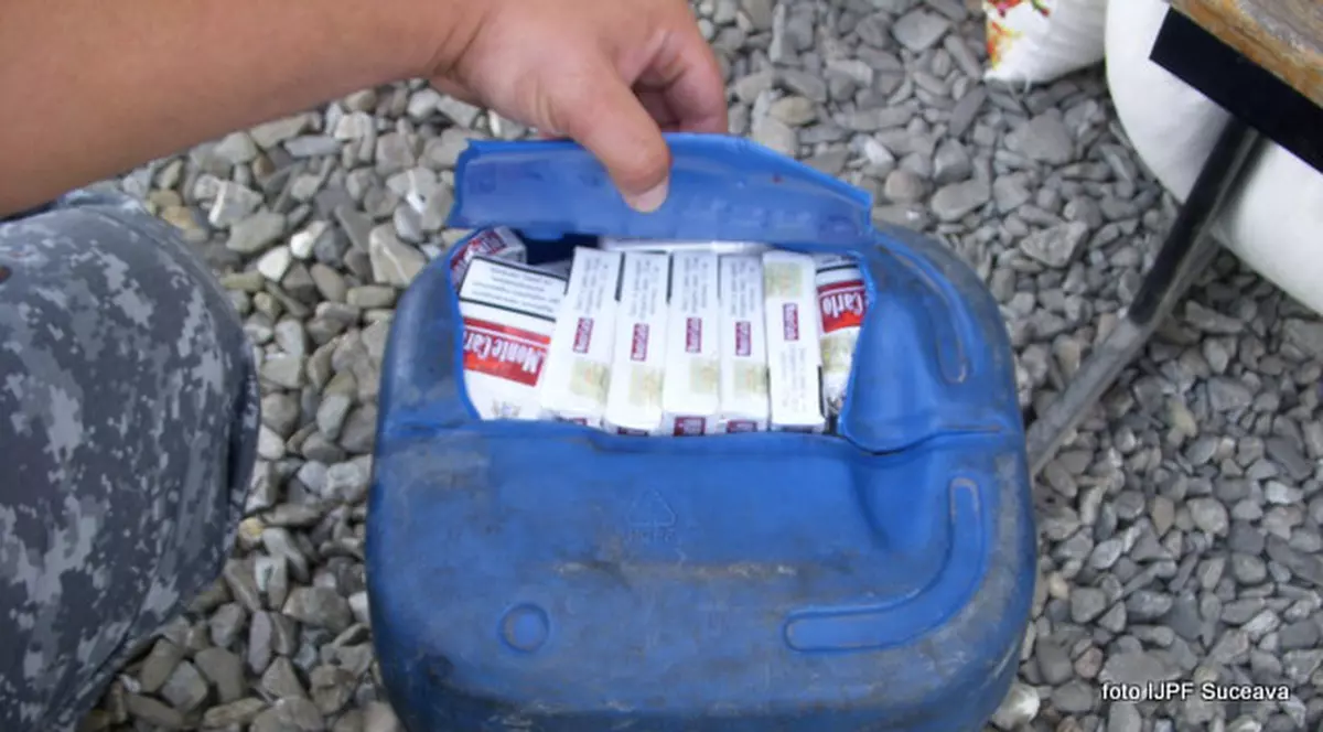 EXCLUSIV/ Un reportaj printre vânzătorii ilegali. Țigările de contrabandă, fumul ieftin și ilegal tras în piept de români
