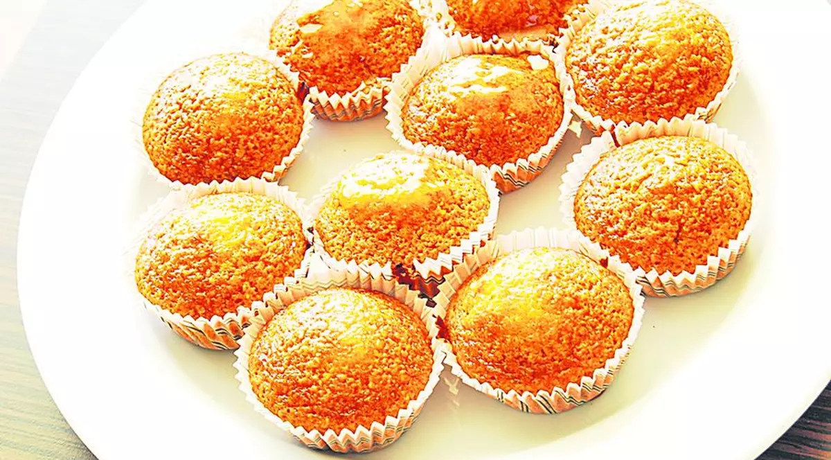 O reţetă pe zi / Brioşe cu făină de mălai şi miere