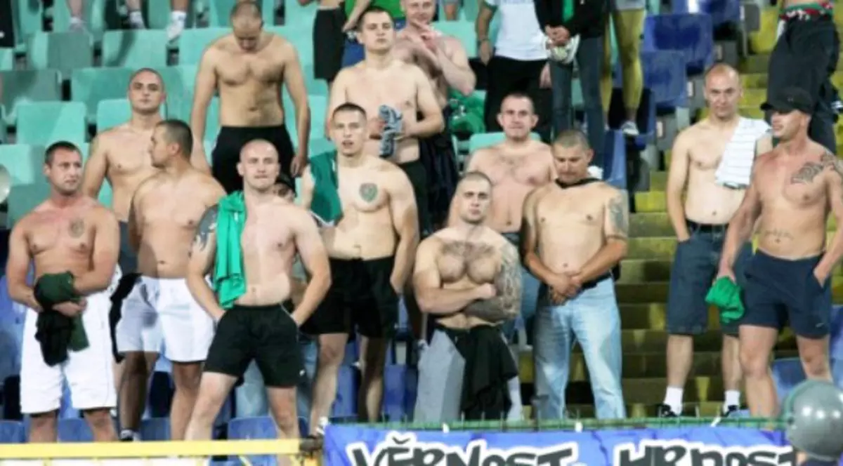 Fanii lui Slask Wroclaw au încercat să intre pe ”blat” la ştrand