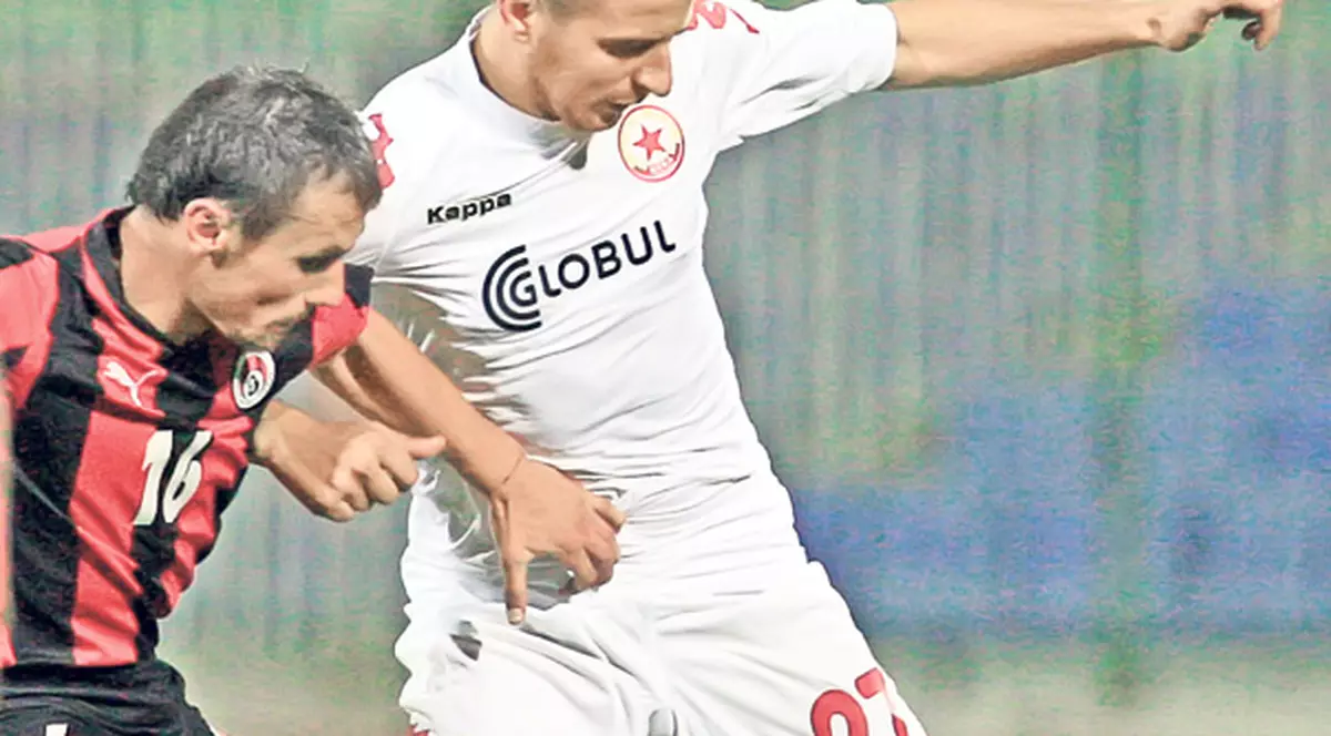 Ianis Zicu, plătit din gunoi