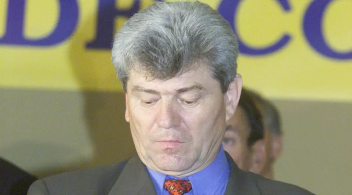 Iată câte titluri de "cetăţeni de onoare" au membrii guvernului Boc!
