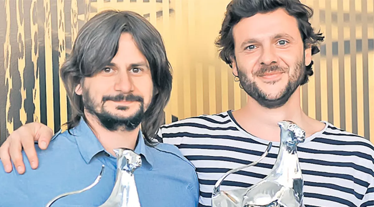 Regizorul Adrian Sitaru şi actorul Bogdan Dumitrache au luat marile premii în Elveţia