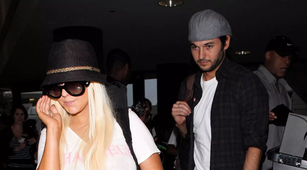 Christina Aguilera, disperată să se mărite din nou