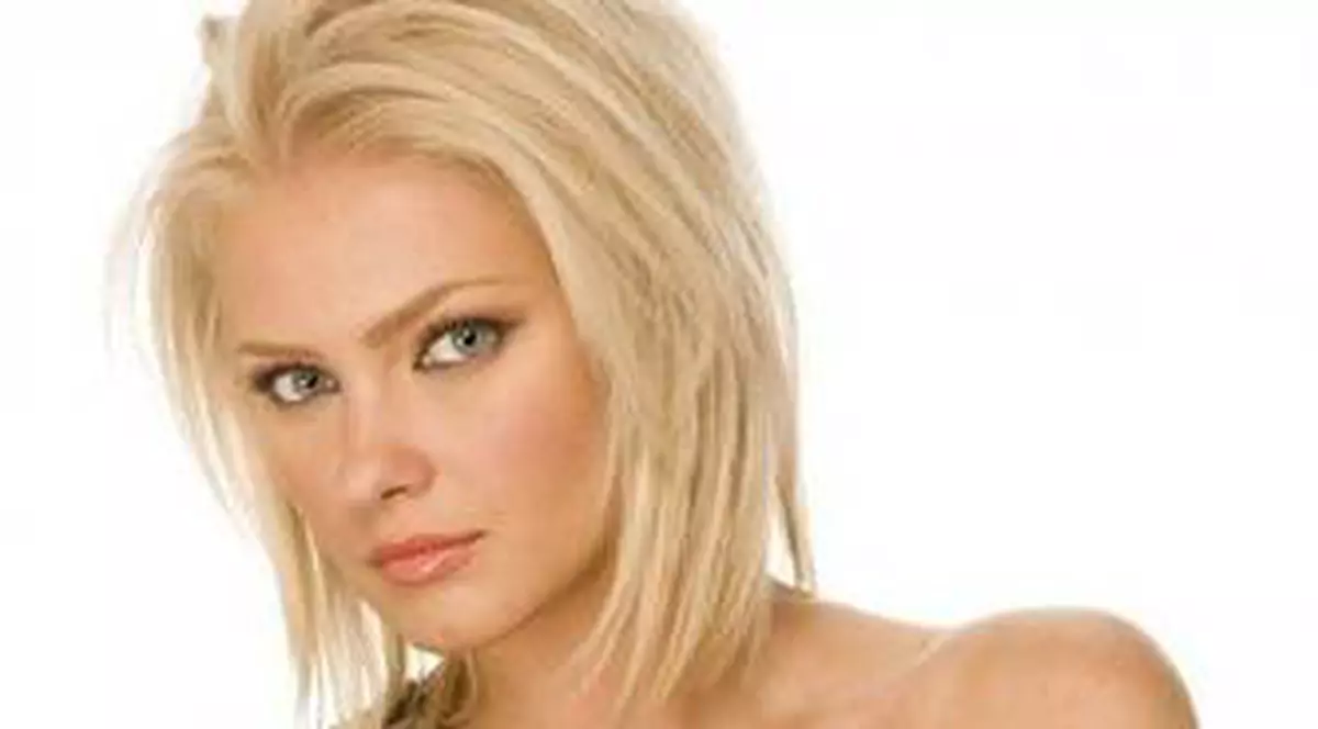 Cristina Dochianu își cumpără haine de pe internet: ”Le caut pe cele deosebite”