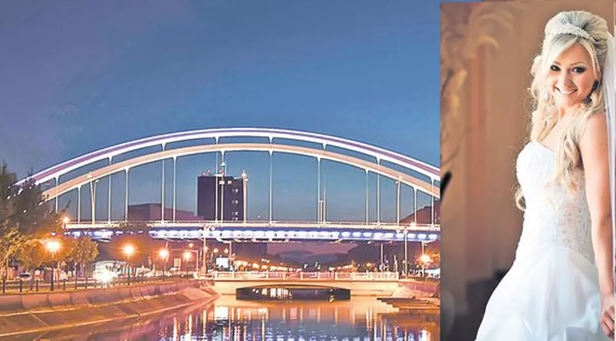 Arcul de Triumf nu mai e la modă. Miresele furate, răscumpărate pe podul Basarab