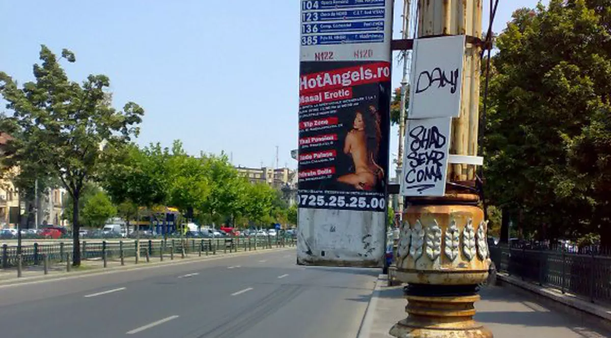 Reclamă la masaj erotic în staţiile RATB