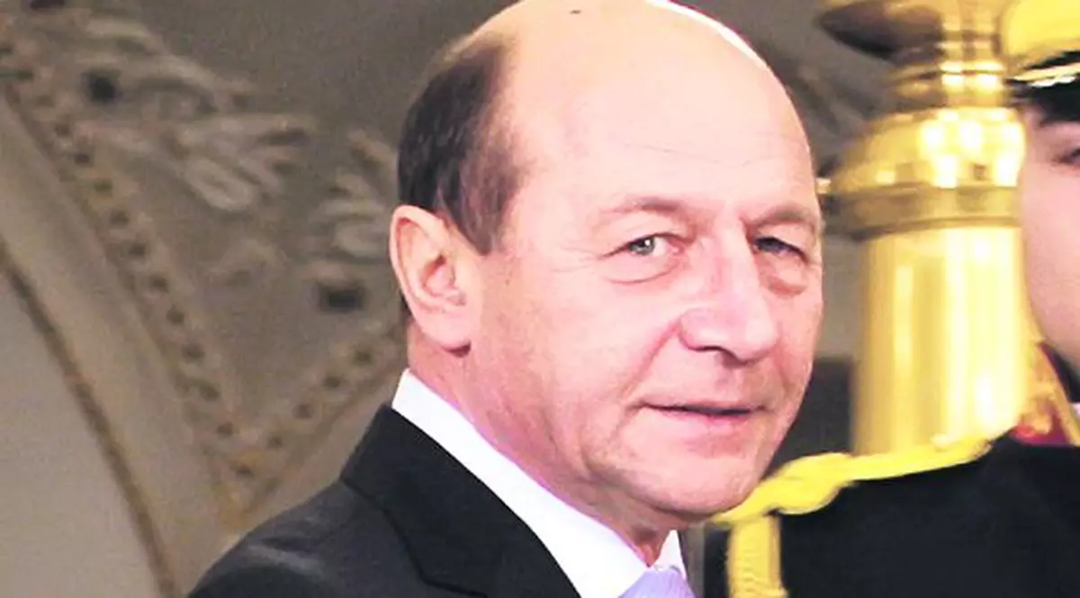 Traian Băsescu avertizează că economia ţării noastre nu şi-a revenit complet: "Atenţţie! România e încă fragilă"