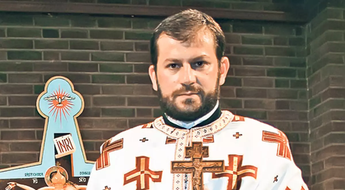 Ziua e contabil, seara ţine slujbe