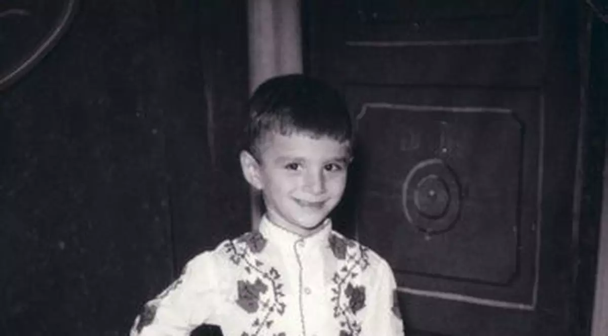 Foto | Uite ce drăgălaş era Christian Ciocan când era mic!