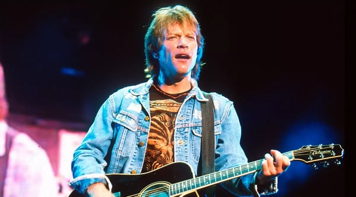 Jon Bon Jovi și-a vizitat o admiratoare bolnavă de cancer în spital, după un apel pe Facebook / VIDEO