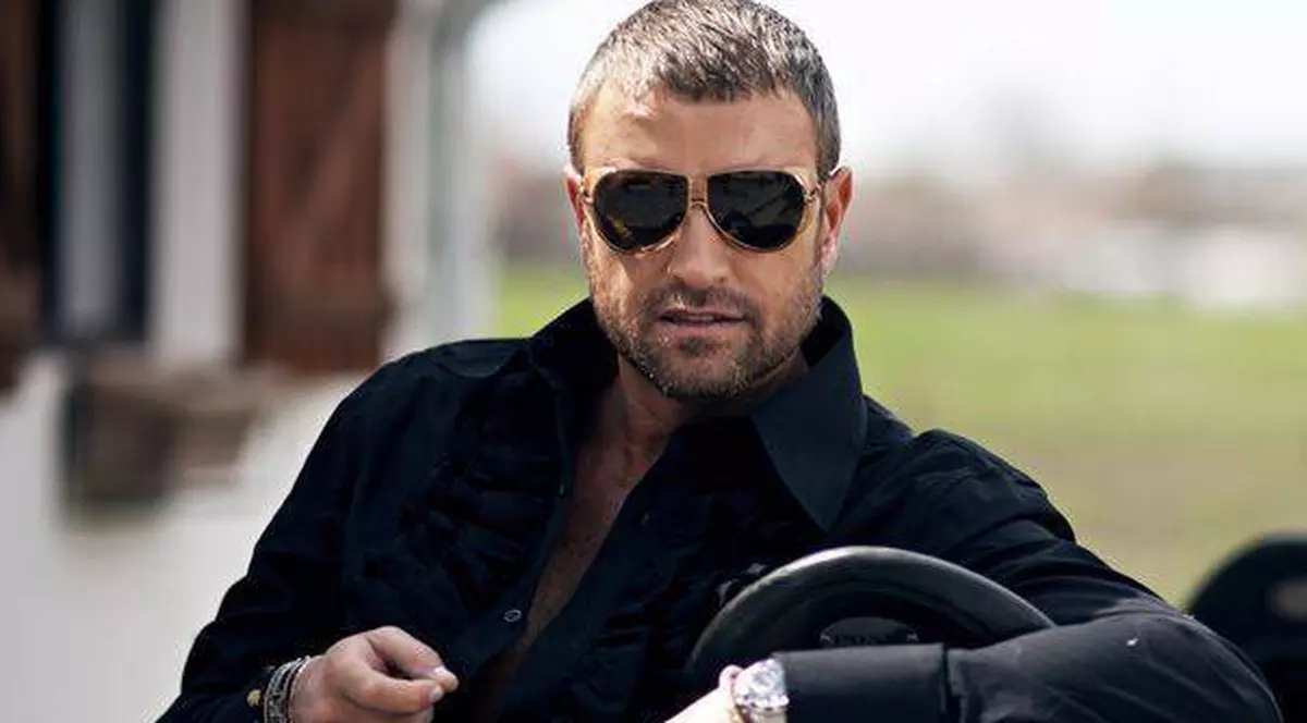 Cătălin Botezatu gătește mâncăruri asiatice și franțuzești