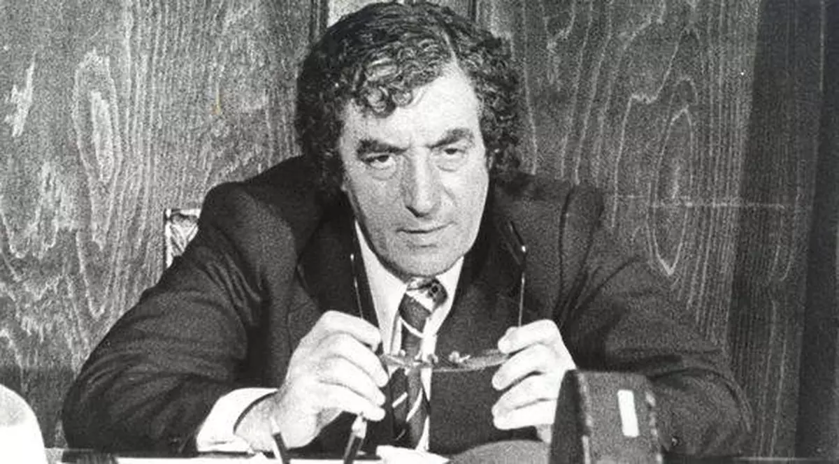 Dezvăluiri şoc! Toma Caragiu ar fi trăit dacă în noaptea cutremurului nu aştepta telefon de la soţia plecată cu amantul la munte