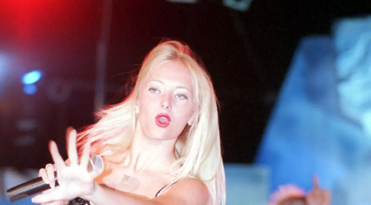 Foto | Mai ştii cum arăta Delia Matache la începutul carierei? Intră să vezi!